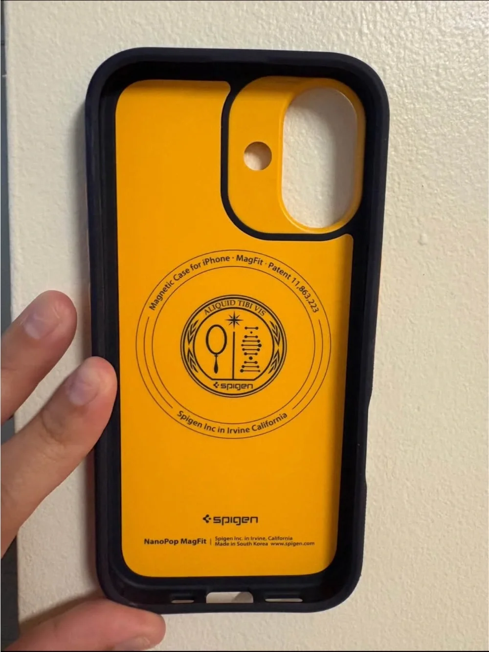 Spigen durable phone